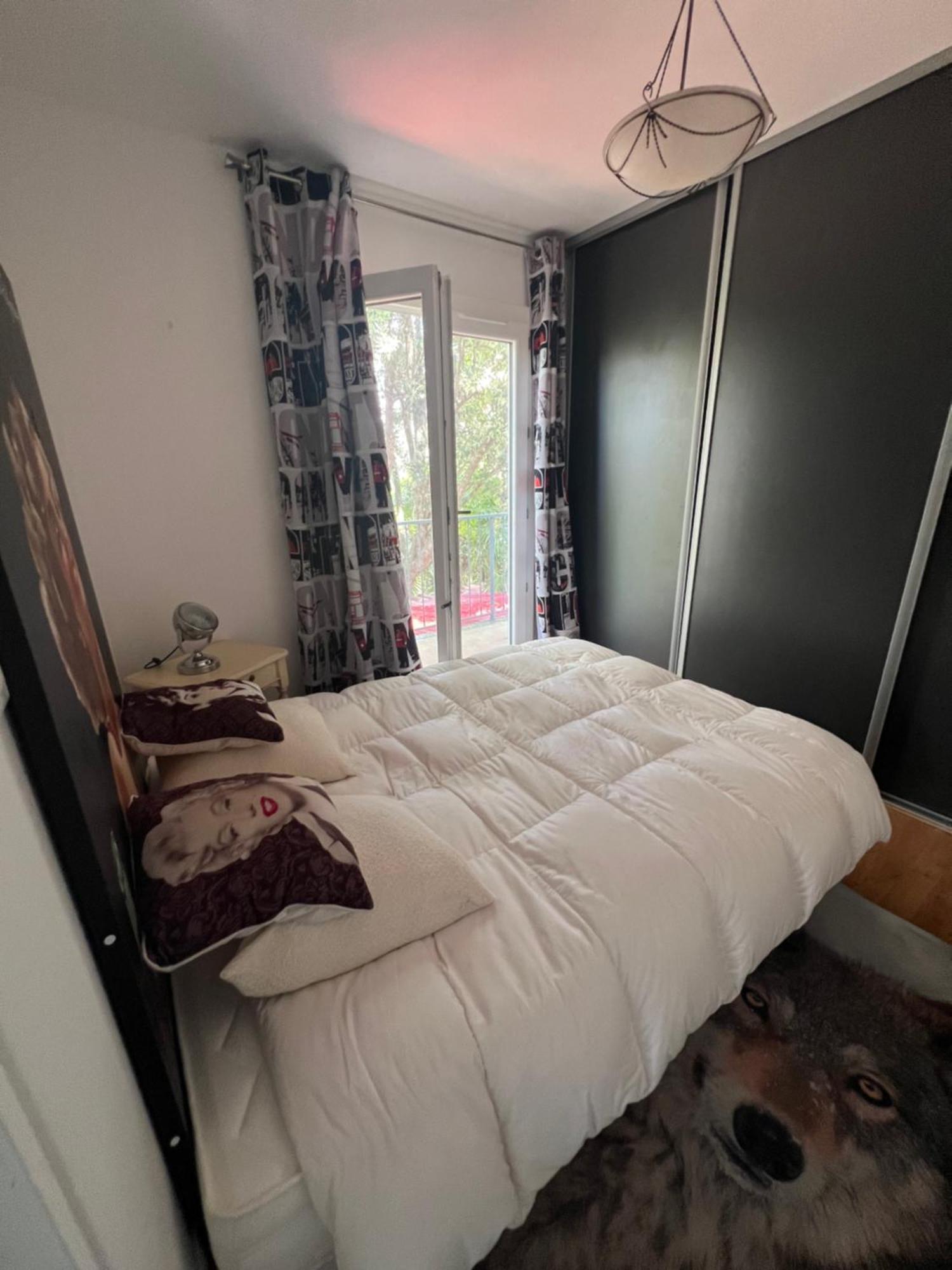 Etage Prive Dans Maison Chaleureuse Avec Piscine Maison d'hôtes *