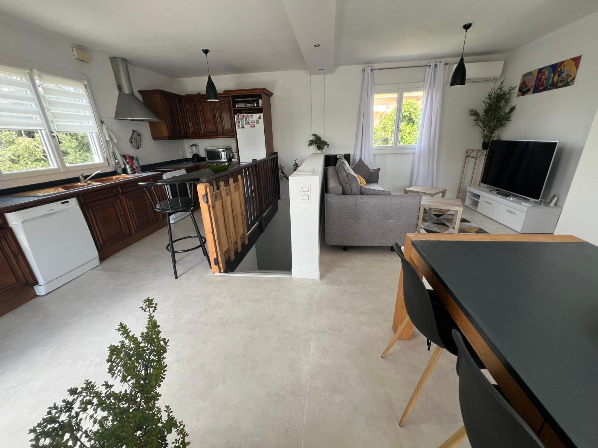 Maison d'hôtes Etage Prive Dans Maison Chaleureuse Avec Piscine