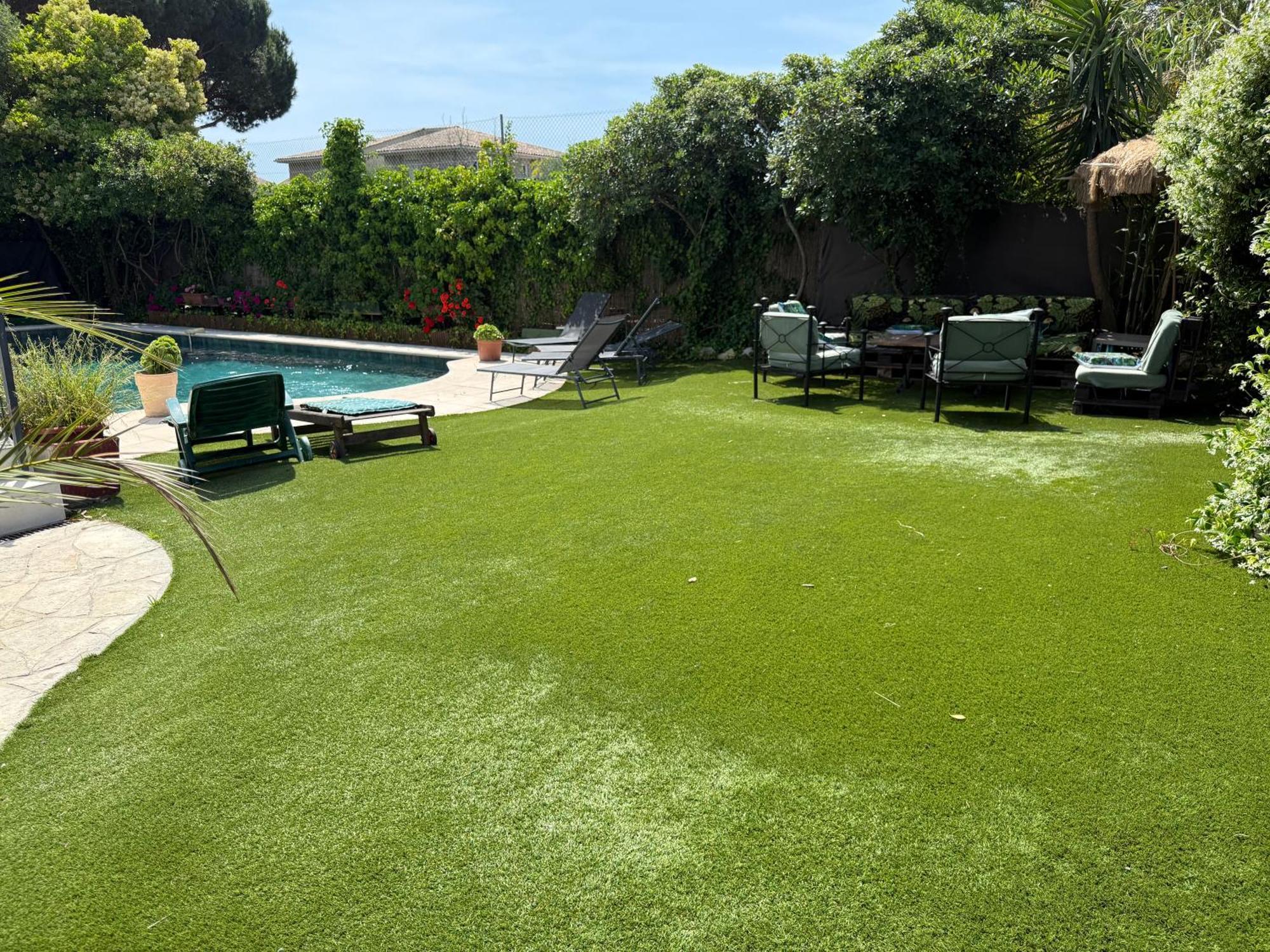 Maison d'hôtes Etage Prive Dans Maison Chaleureuse Avec Piscine Antibes