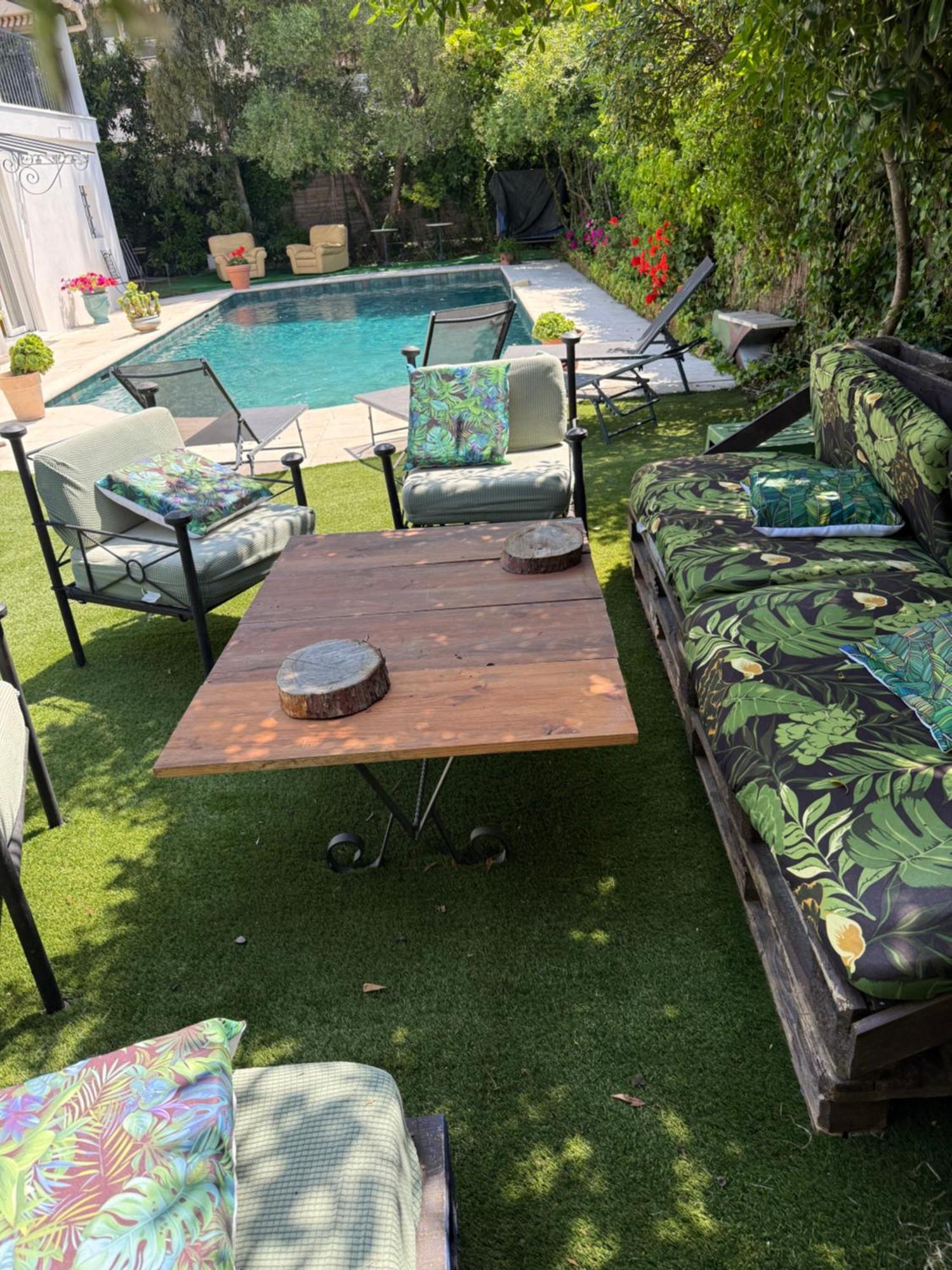 Etage Prive Dans Maison Chaleureuse Avec Piscine * Antibes
